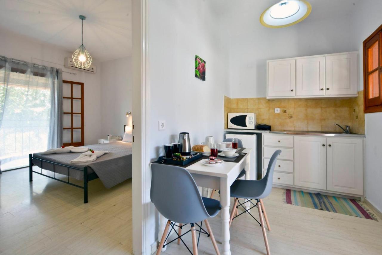 Kalliopi Apartments Róda Kültér fotó